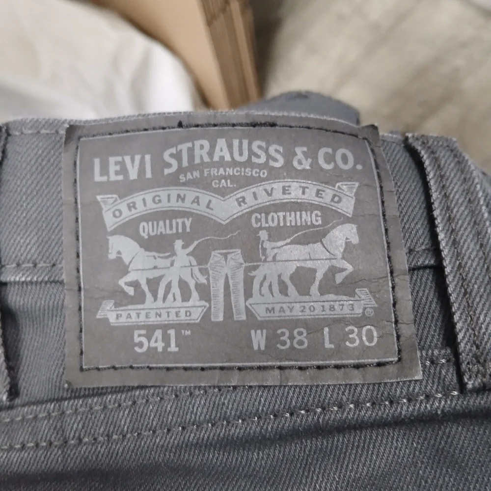 Levi's 541 Athletic Taper Jeans 38x30‎ Dark Grey Denim Pants